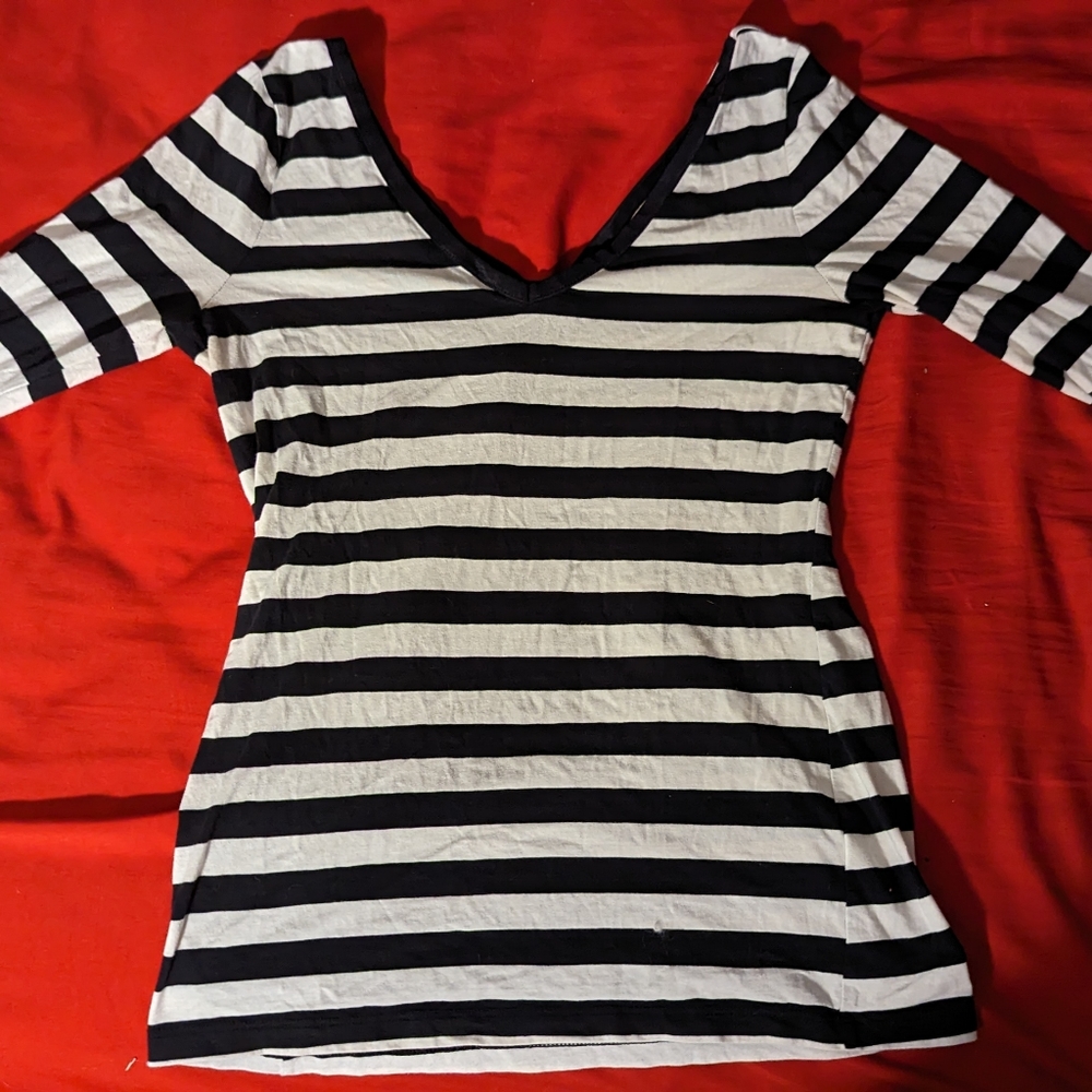 Banana Republic B&W 3/4 Sleeve Shirt Size M